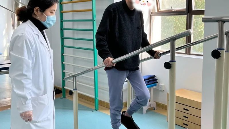 居家陪护：如何确保安全和舒适**